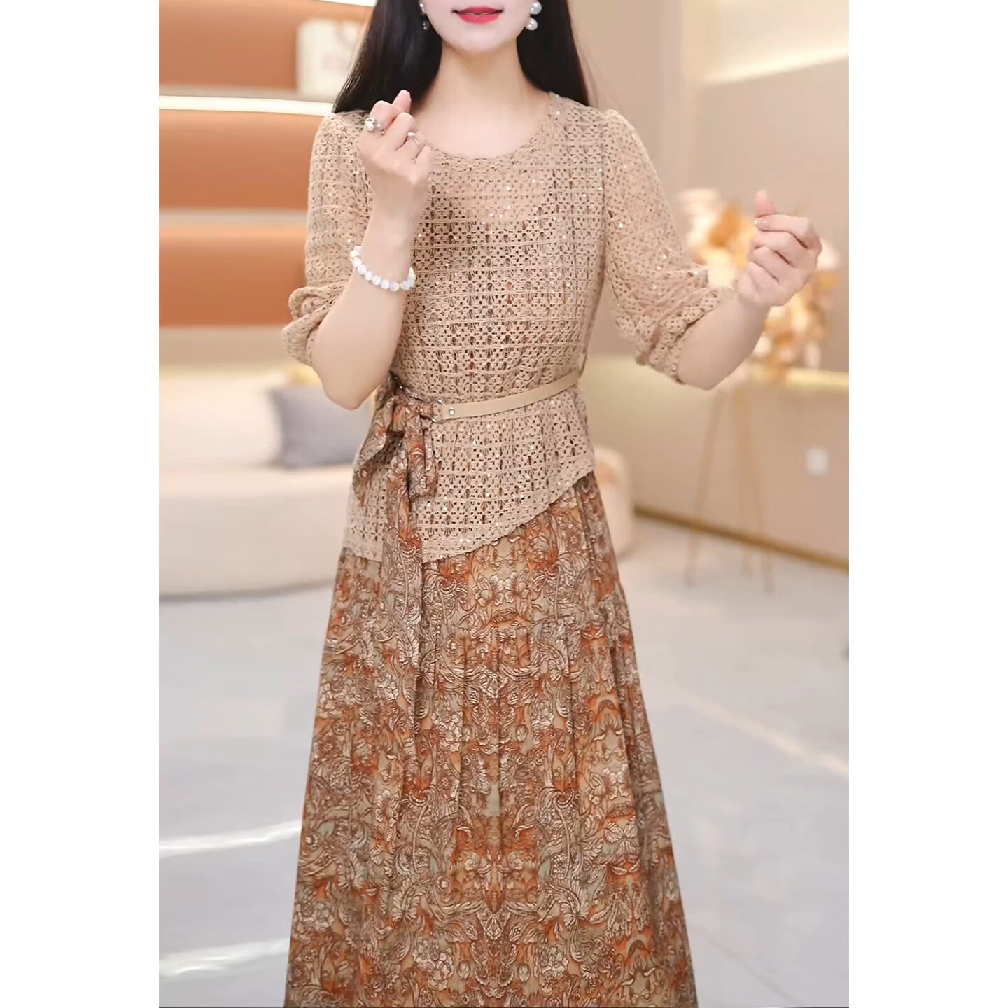 香影芬时尚镂空短袖两件套连衣裙女2026春秋新款妈妈洋气碎花背心裙套装 图片色 M (建议85-100斤)