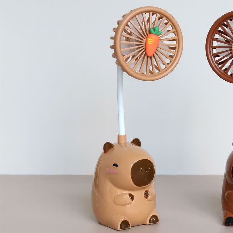 新款卡皮巴拉充电款桌面风扇学生儿童便携式迷你小风扇USB卡通 卡皮巴拉桌摆风扇/浅棕色 充电款(带USB充电线)