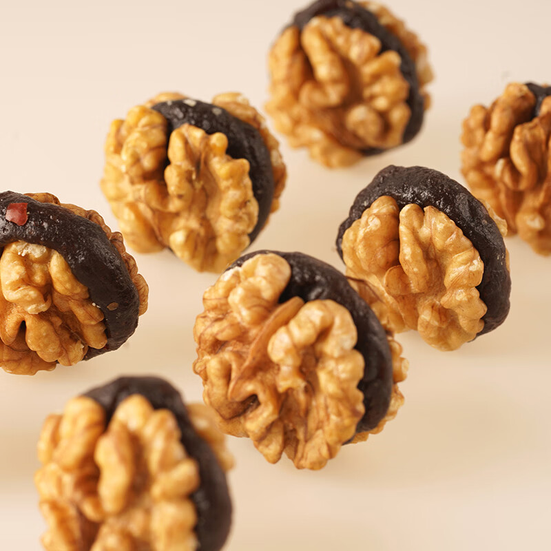 一品玉核桃抱抱枣 营养美味 独立小包装 香甜枣泥夹核桃  核桃抱抱枣100g*3袋