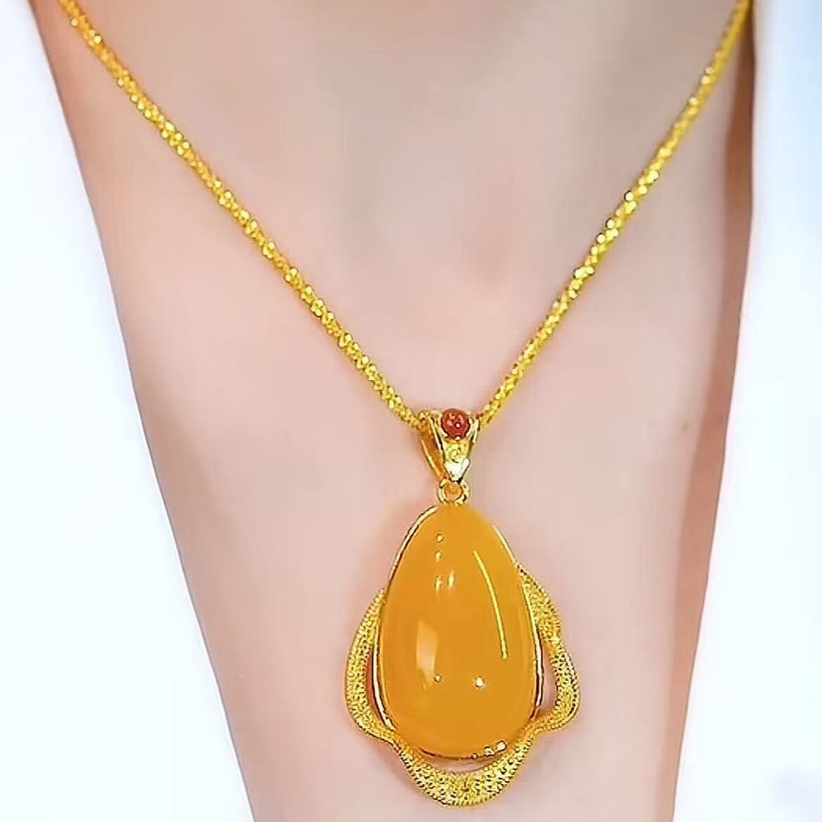 新款爆款冰黄海洋之心复古水滴高端气质水波链时尚通勤优雅百搭 海洋之心复古项链【送精美礼盒】