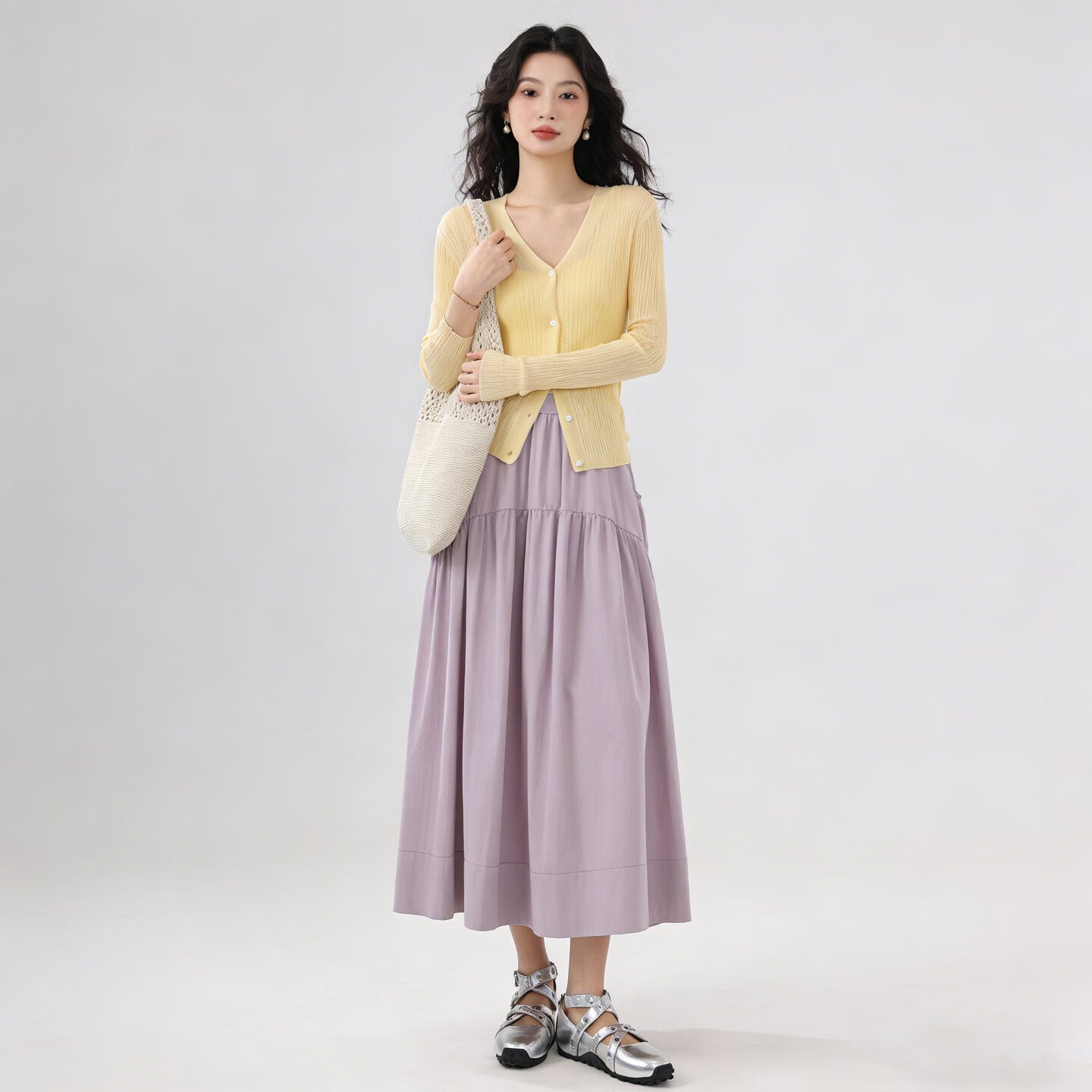 依凡芙夏季轻薄高腰A字伞裙女装新款时尚百搭拼接蛋糕裙遮肉显瘦半身裙 白色 M