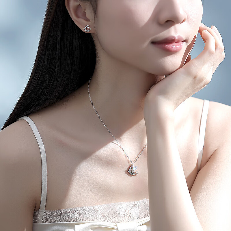 苏十六原创项链女纯银轻奢小众设计感月光石锁骨链520情人节礼物送女友 云梦蝶鲸项链