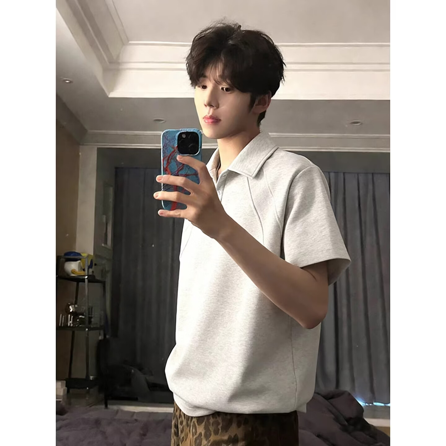 POUM白花灰美式翻领短袖Polo衫男款夏季boxy版型t恤感内搭半截袖 CLF-T212白灰色 XL POUM白花灰美式翻领短袖Polo衫男款夏季boxy版型t恤感内搭半截袖 CLF-T212白灰色 XL