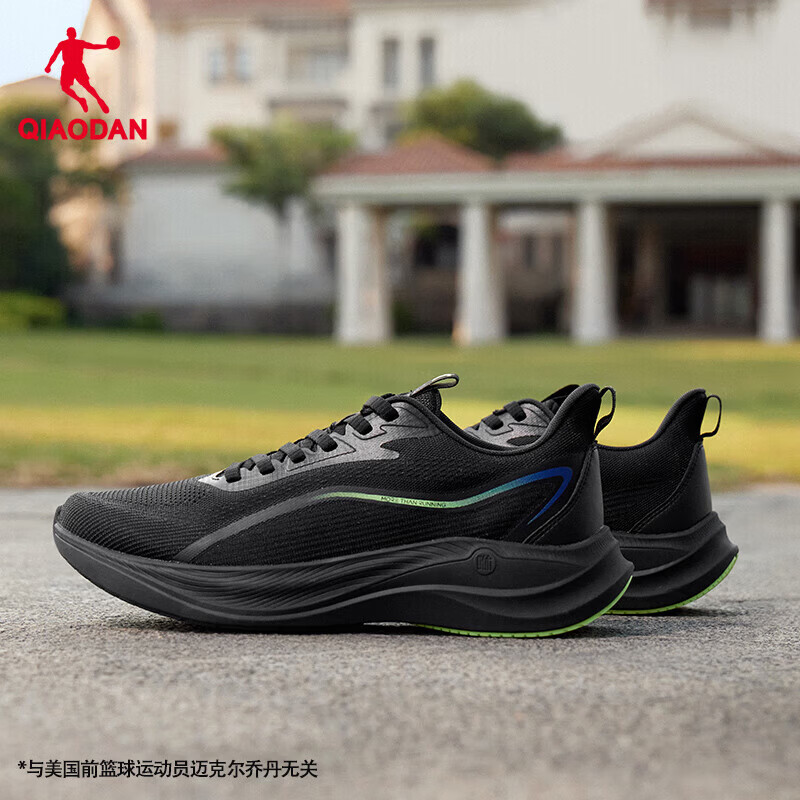乔丹驰风2.0跑步鞋男运动鞋夏季新款网面透气一体织减震轻便跑鞋男 黑色/飞影绿 43