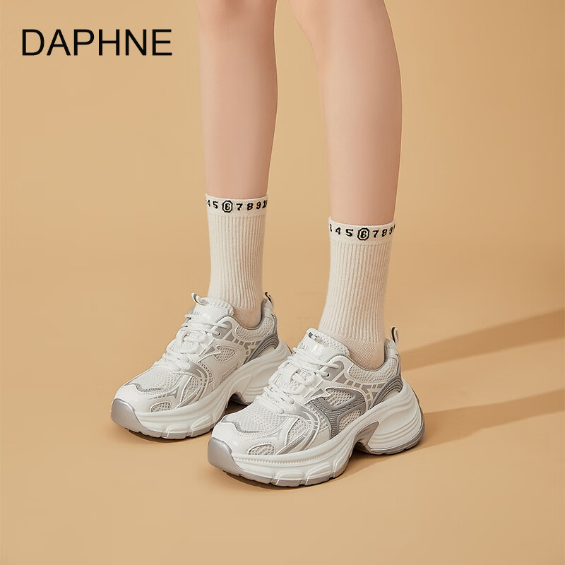 达芙妮厚底透气银色老爹鞋女2026新款春季复古百搭休闲网面跑步运动鞋 白灰色 40
