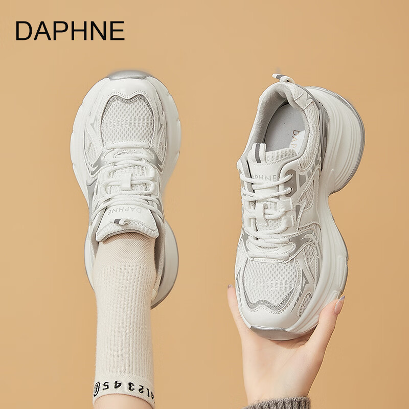达芙妮厚底透气银色老爹鞋女2026新款春季复古百搭休闲网面跑步运动鞋 白灰色 40