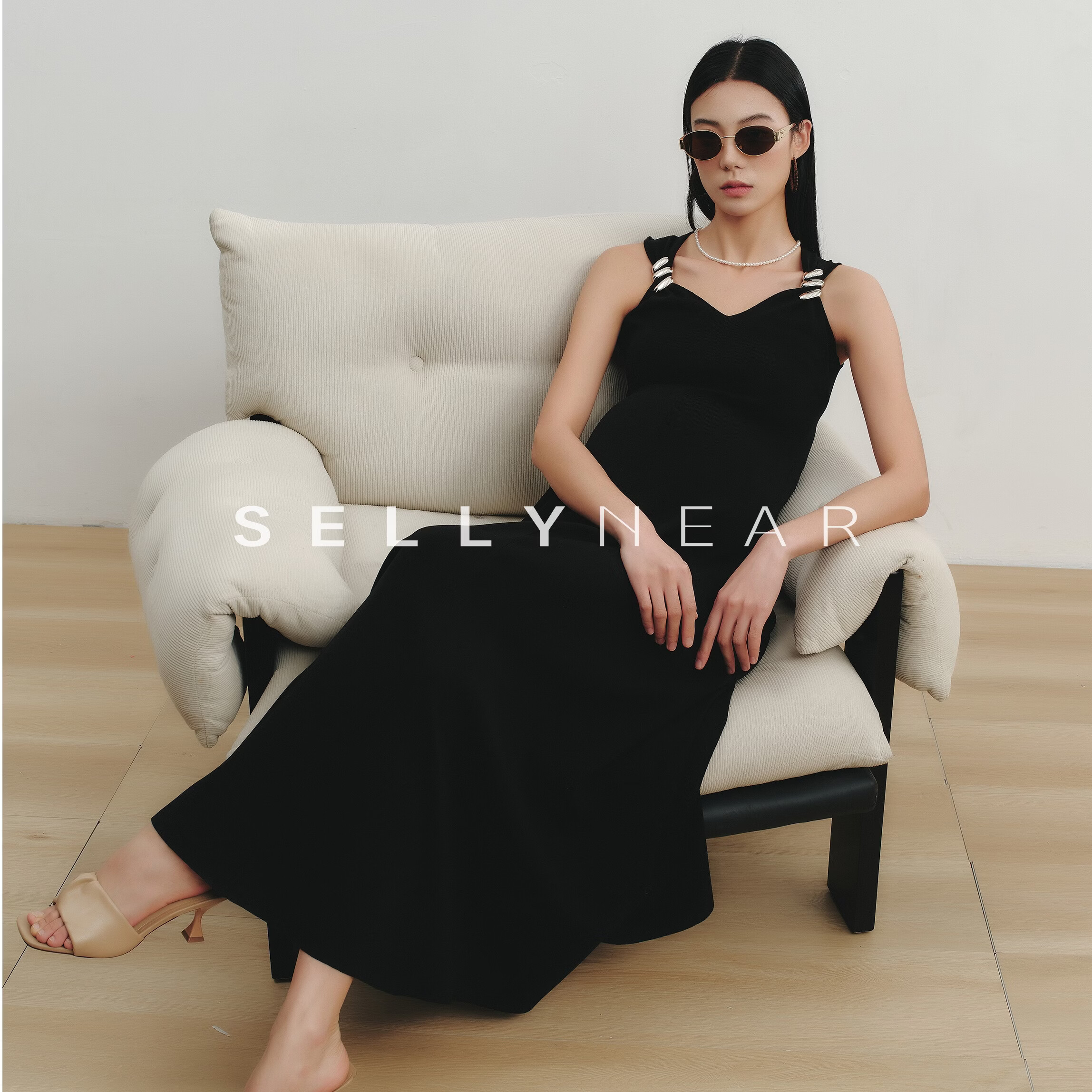 Sellynear孕妇装背心裙2026新款夏季时尚冰丝银扣装饰长款连衣裙 优雅黑 S