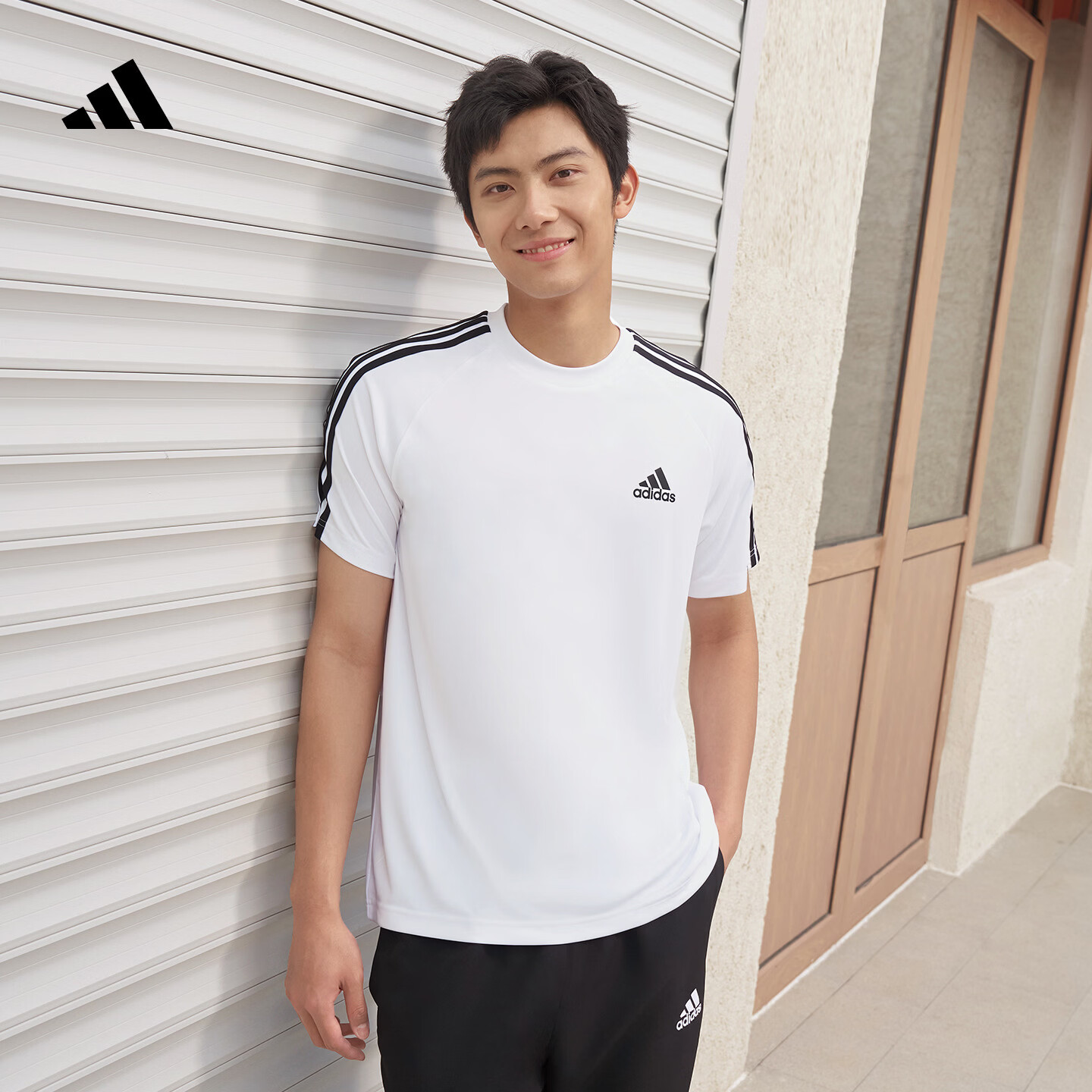 adidas三条纹舒适圆领休闲短袖T恤男夏季阿迪达斯官方轻运动   黑色   M