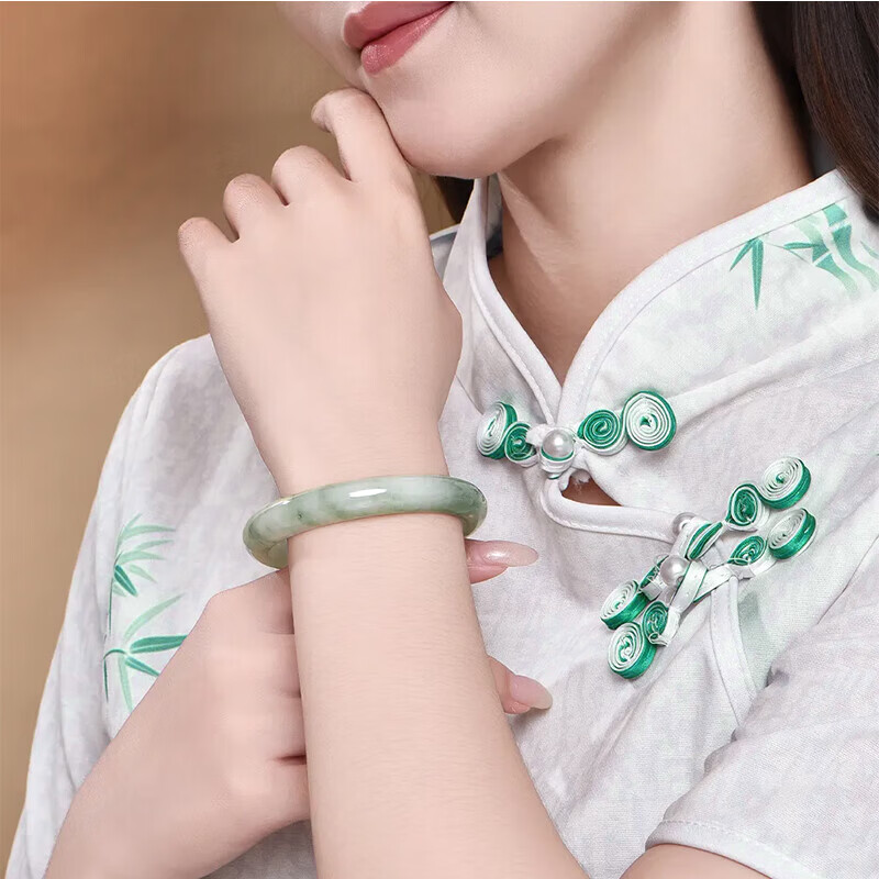 老凤祥天然天山翠玉手镯女2026新款七夕情人节生日礼物送女朋友老婆妈妈 天山翠手镯57-58#