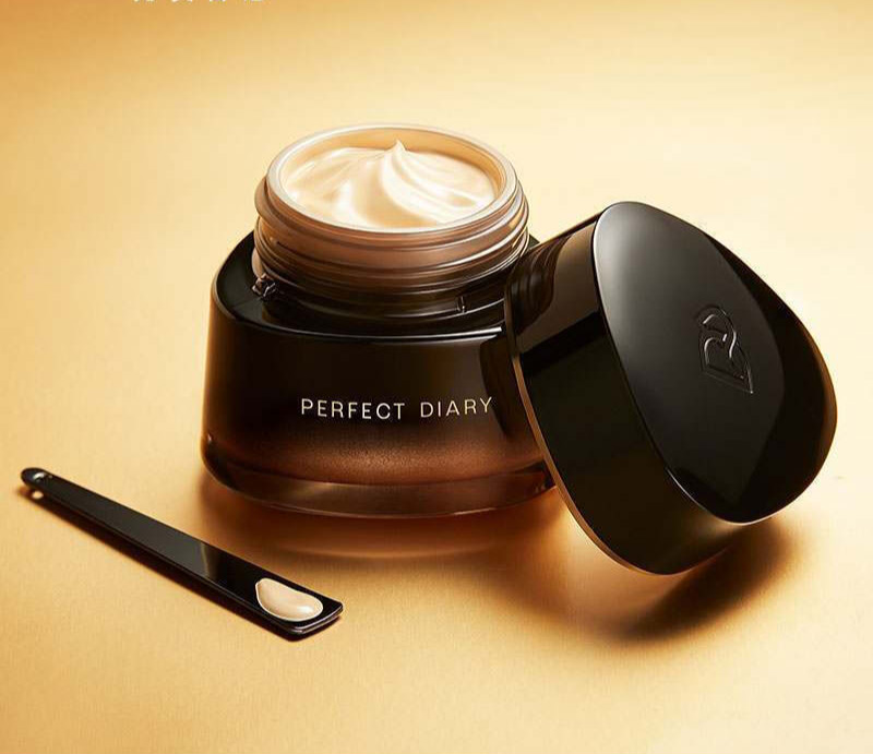 完美日记(perfect diary)极地养肤粉霜奶油粉底液油皮女保湿持久遮瑕