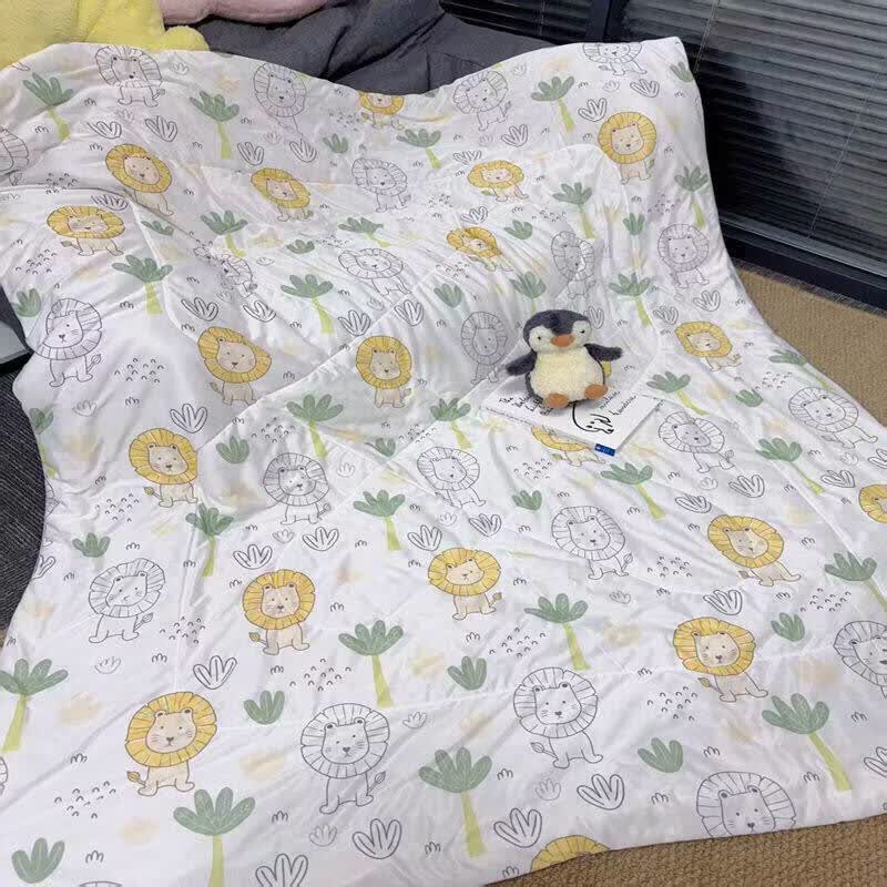 三栖虎儿童夏凉被夏季薄款宝宝空调被婴童肤冰丝凉感被幼儿园午睡被子 黄白 115x150cm(1.2斤左右)0-9岁