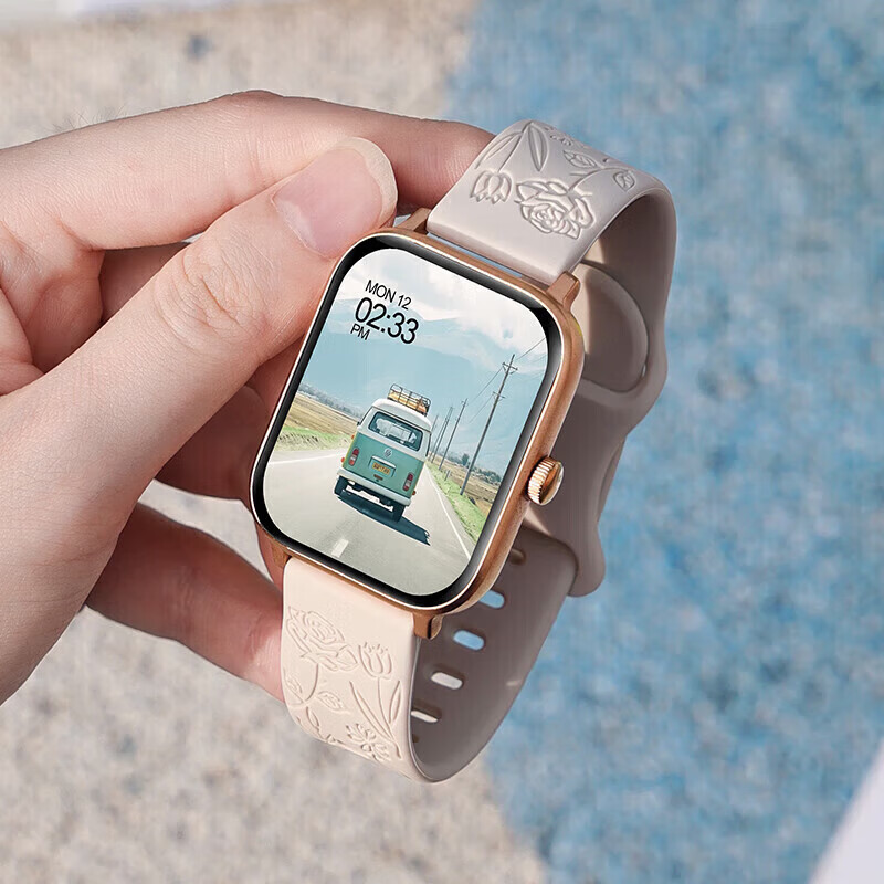 A华为手机适用2026新款WATCH GT智能手表fit女士运动蓝牙移动电源 浮雕玫瑰硅胶-佩戴图