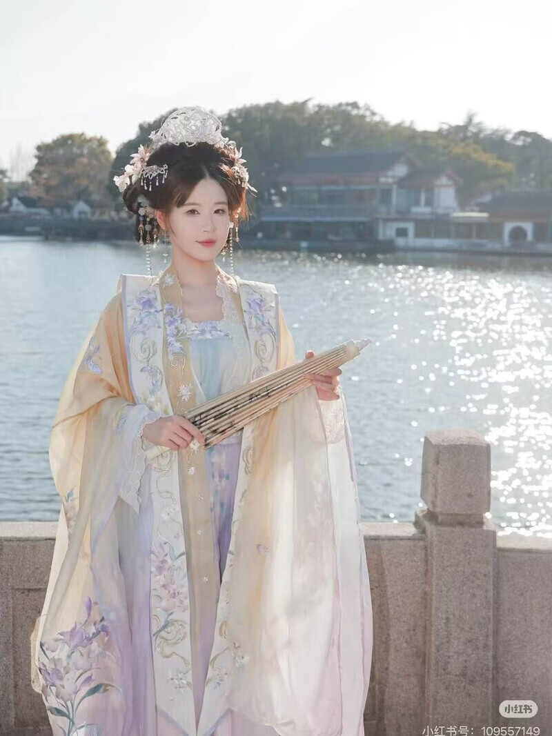 汉虞葵新款宋制汉服女成人古装外大袖对襟衫霞帔套装汉元素改良日常春夏 【玉鸢】外大袖+对襟衫+吊带+襦裙+霞帔 S