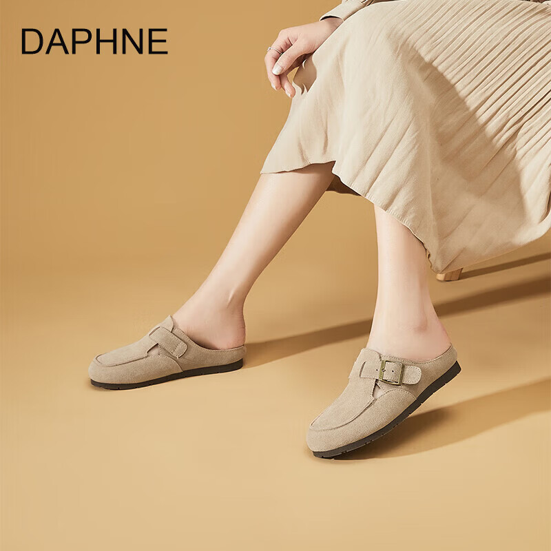 DAPHNE达芙妮牛皮复古文艺风圆头搭扣深口单鞋女2026年春季新款休闲厚度勃肯鞋 卡其色 40