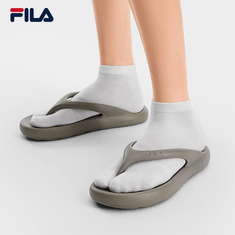 斐乐（FILA）潮汐线人字拖鞋男鞋2026夏季新款运动拖鞋夹脚拖休闲沙滩鞋 香根草橄榄绿-LO 42.5