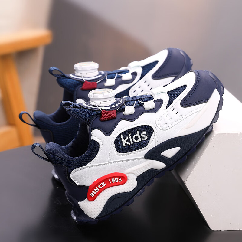 贝天熊（BeiTianXiong）儿童运动鞋男中大童26年春夏款校园学生女童跑步鞋革面防水减震 0079深蓝红【四季双网】 28 内长17.8/脚16.8