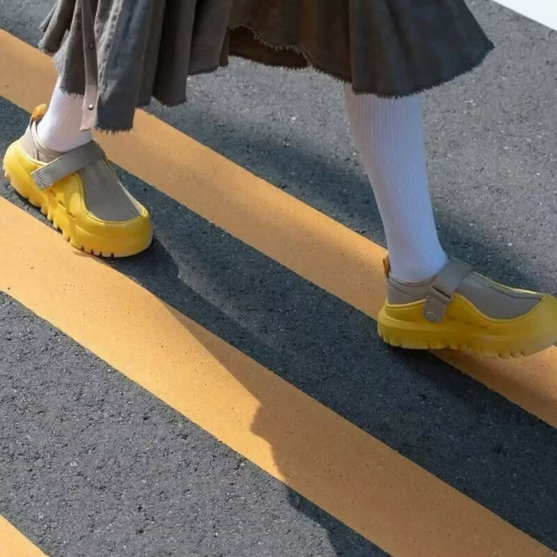 UGG EVERSHEEPSKINS2026新款夏季女士魔术贴塔斯曼王一博同款低帮彩壳男鞋厚底休闲鞋 UGG同款黑色 45