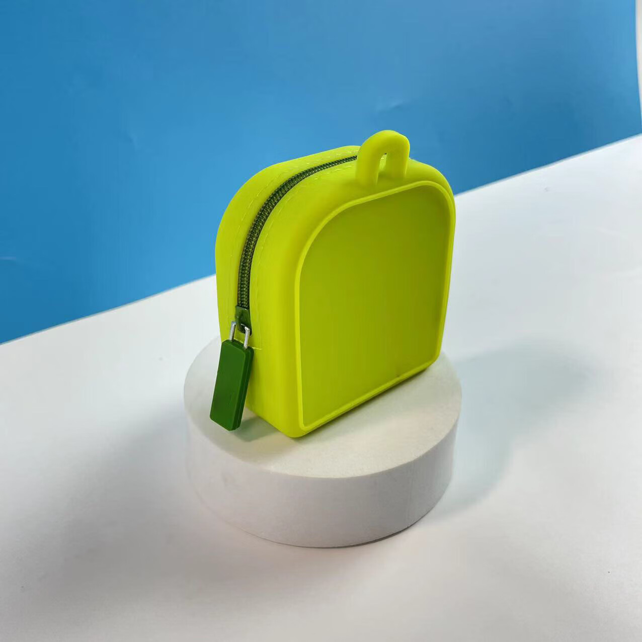 创意可爱卡通硅胶包ins风耳机包硬币钥匙收纳包女士小钱包零钱包绿色【一个】-京东-618/双十一/双11-京东折扣隐藏大额优惠券