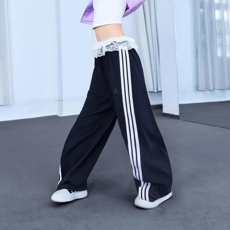 阿迪达斯（adidas）香蕉裤女裤2026夏季新款梭织凉感运动裤宽松条纹休闲裤长裤 KB5224 S