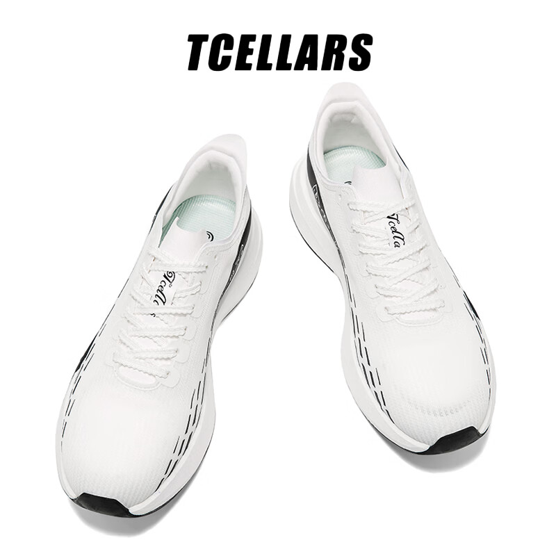 Tcellars跑步鞋2026夏季新款防滑轻便通勤训练百搭休闲鞋专业跑鞋 熊猫白 39