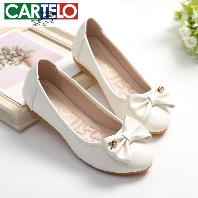 卡帝乐鳄鱼（CARTELO）2026最新款气质单鞋老北豆鞋女春夏新款平底镂空透气妈妈鞋夏季软 白色单鞋春秋新款A88-旗舰款 37