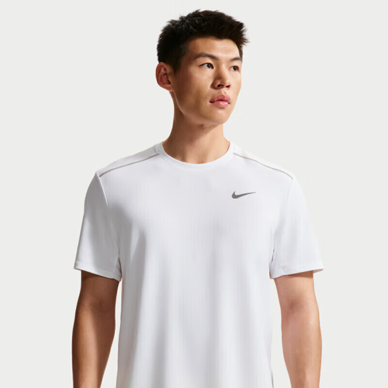 耐克（NIKE）NIKE男子DRI-FIT 26春夏新品 防晒速干短袖跑步T恤IF2083-100白L