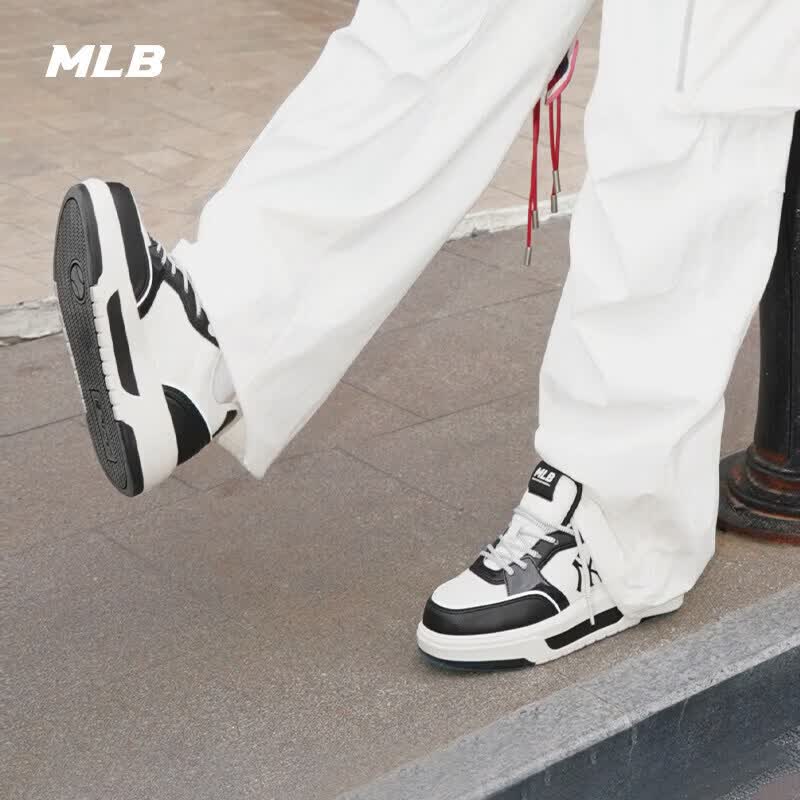 MLB鞋子男女情侣同款通勤复古厚底增高学长鞋26新款网眼透气运动板鞋 纽约洋基队/黑色SXM07 36.5