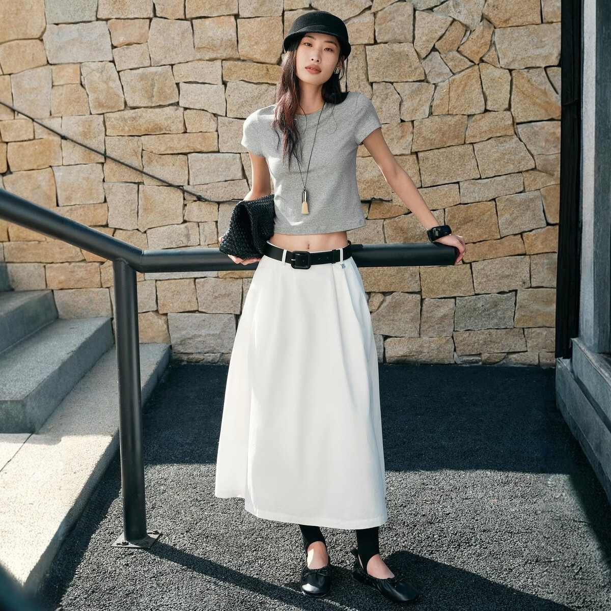 太平鸟短袖T恤女2026夏季新款休闲百搭修身显瘦上衣女 短袖T恤 灰色 M