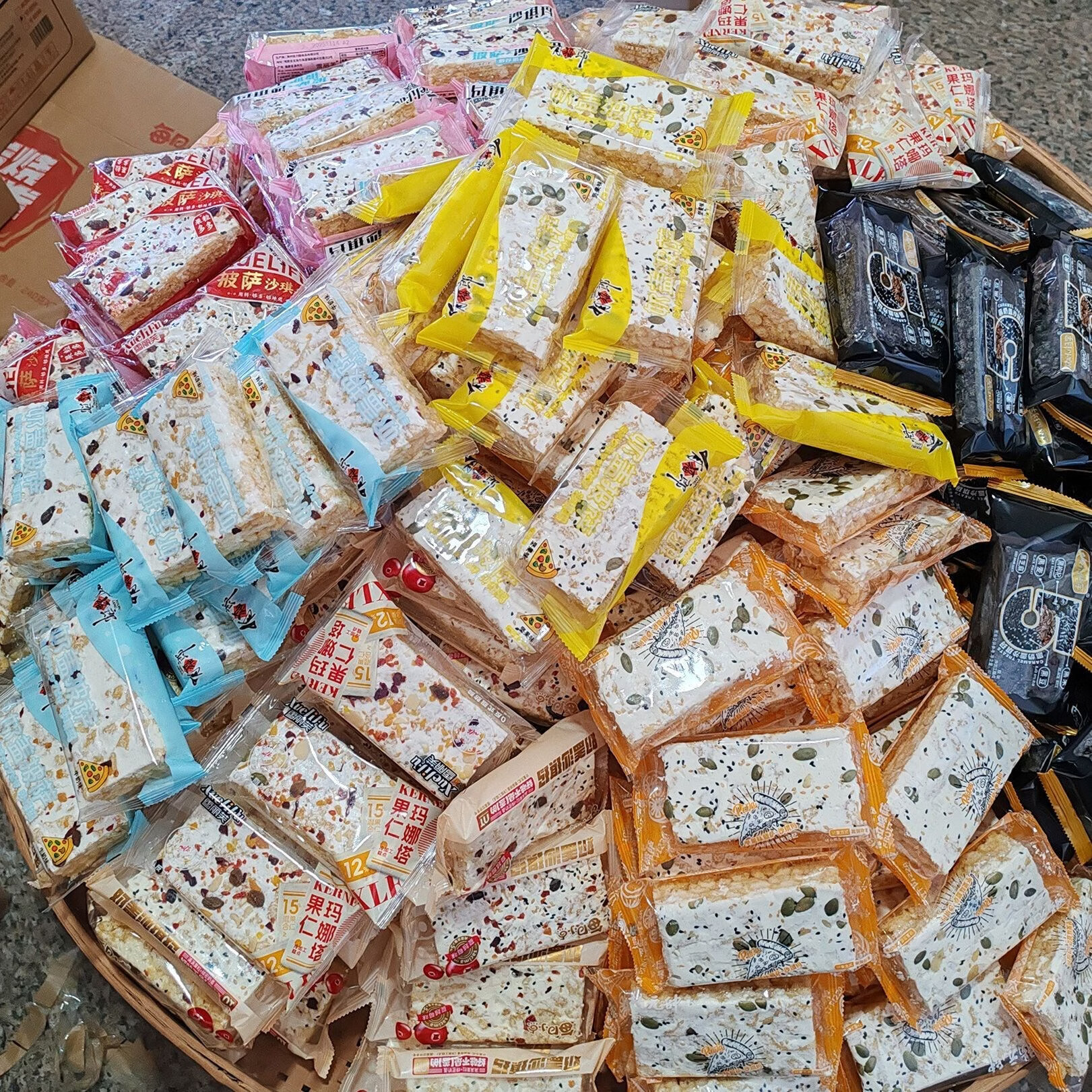 奶盖沙琪玛加大版沙琪玛网红水果解馋早餐食品休闲糕点零食整 【加大奶盖沙琪玛+随机口味发货】整箱860g