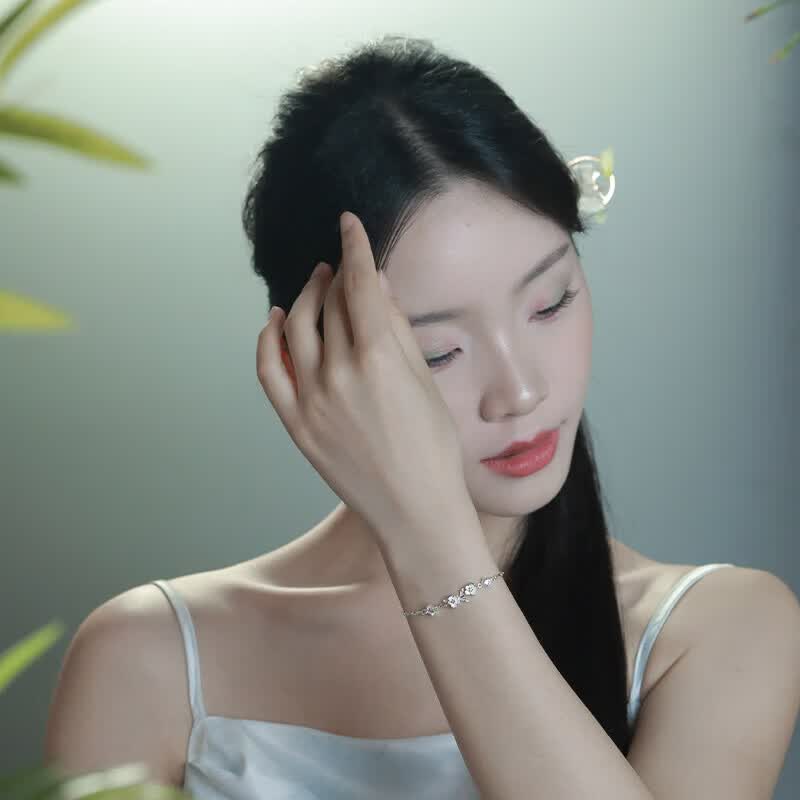 中国黄金(CHINA GOLD)莫离茉莉花银手链女士2026新款手串生日礼物送女友老婆纪念日 茉莉花银手链+证书礼盒