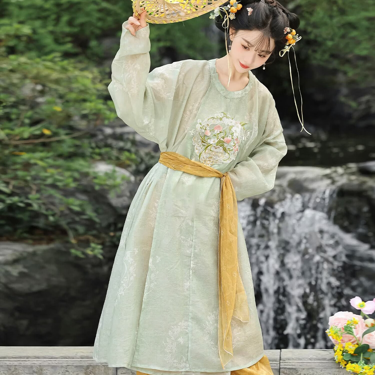 汉虞葵小桃仙原创汉服女唐制中国风刺绣圆领袍灯笼裤日常春夏款 樱花粉圆领袍+青柠绿灯笼裤 L
