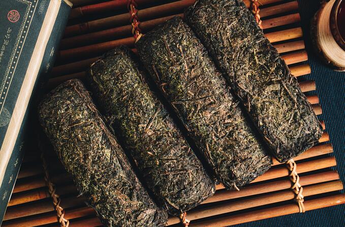 悦萝 湖南安化正宗黑茶金花茯砖茶手筑茯砖黑茶 1000g