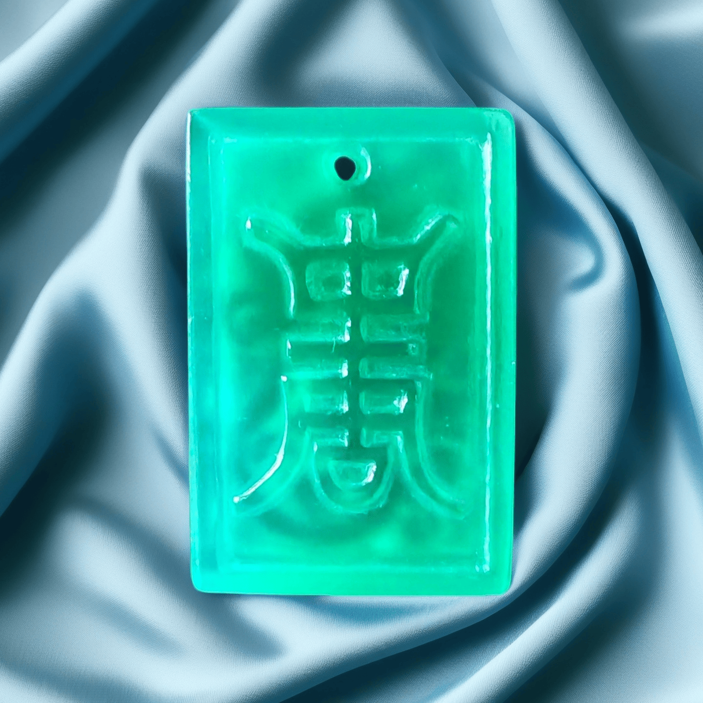 绿玛瑙吊坠