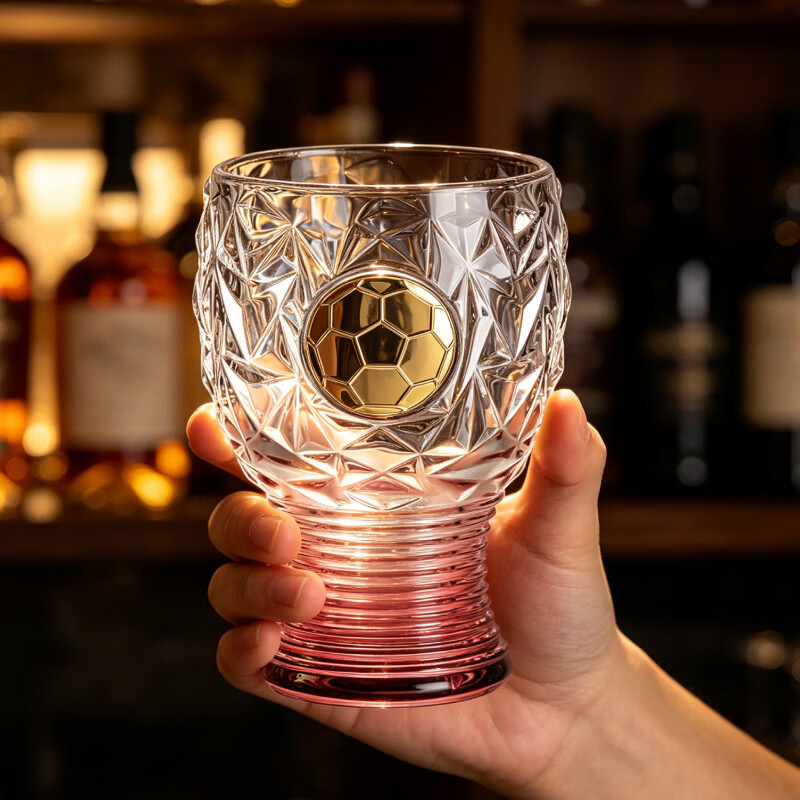 LOVWISH创意新款足球款玻璃啤酒杯大号家用扎啤杯2026世界杯精酿杯大容量 逐梦足球杯【渐变粉】400ml*1