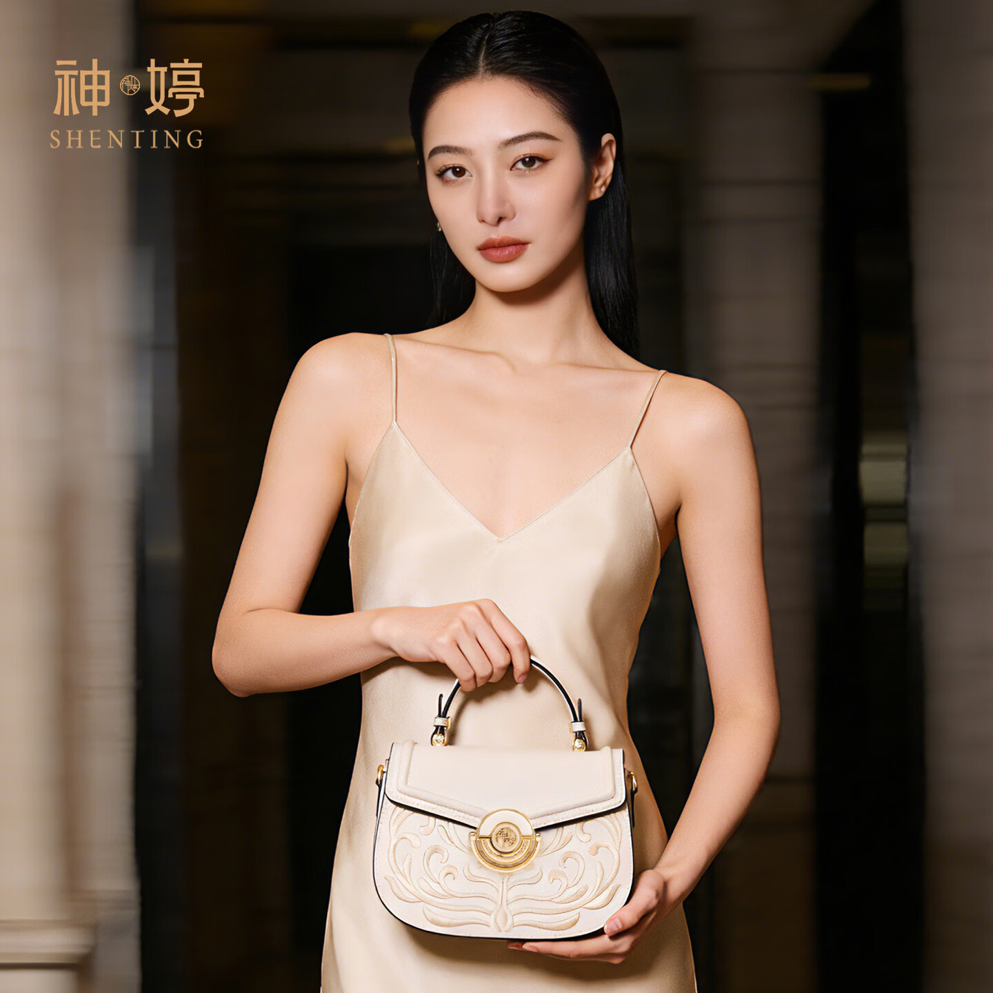 神婷七夕情人节礼物国风苏绣马鞍包包女款高级感斜挎包真皮女包送老婆 月光白