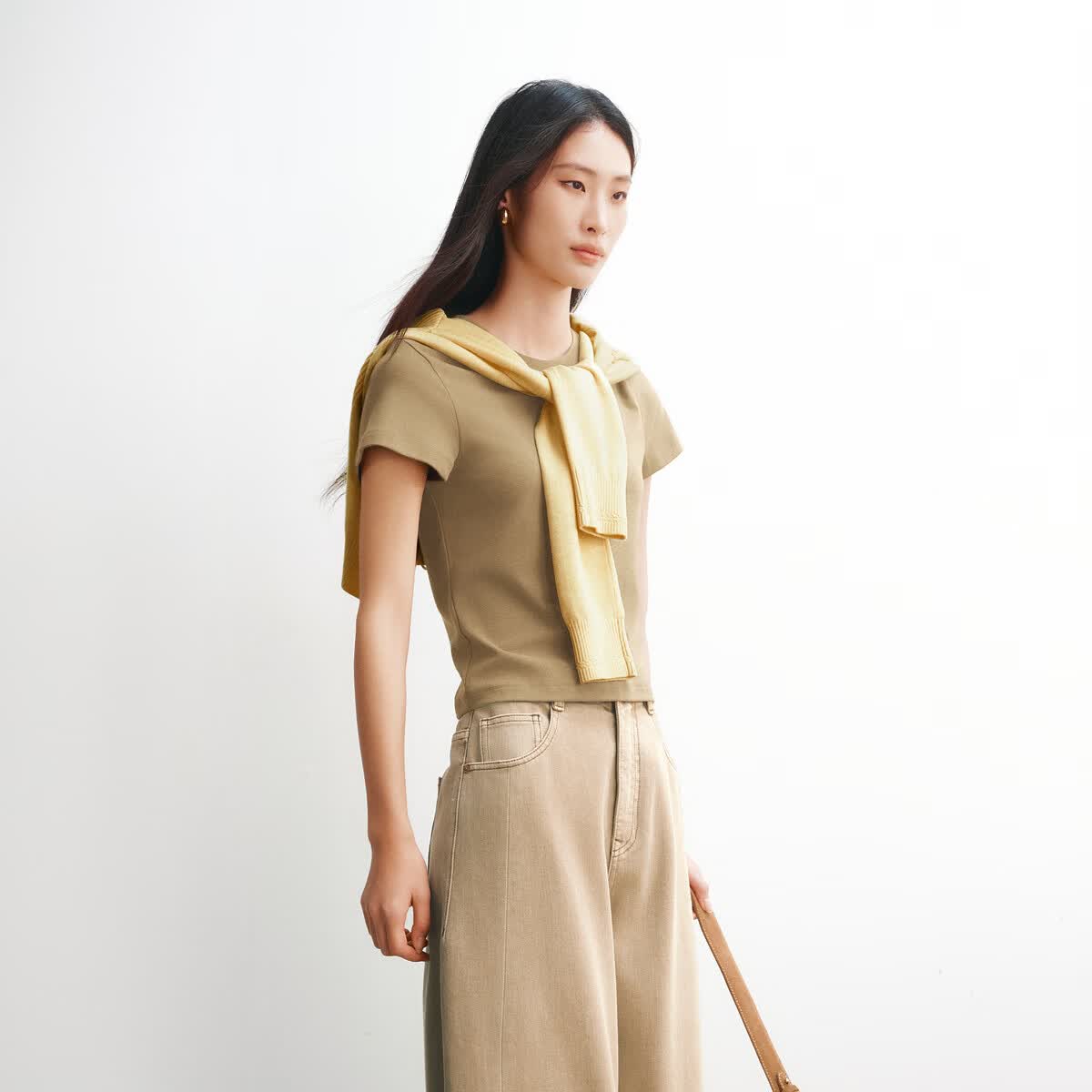 太平鸟短袖T恤女2026夏季新款休闲百搭修身显瘦上衣女 短袖T恤 卡其 L