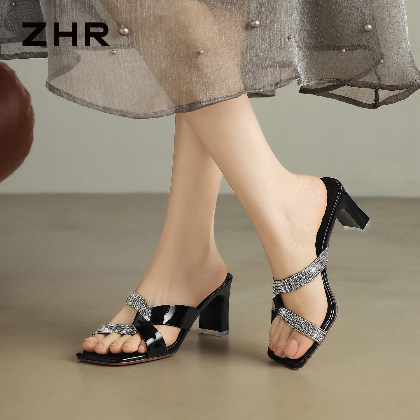 ZHR则则夏季凉拖鞋女高级感水钻粗高跟鞋女露趾外穿配裙一字拖NM39黑色36