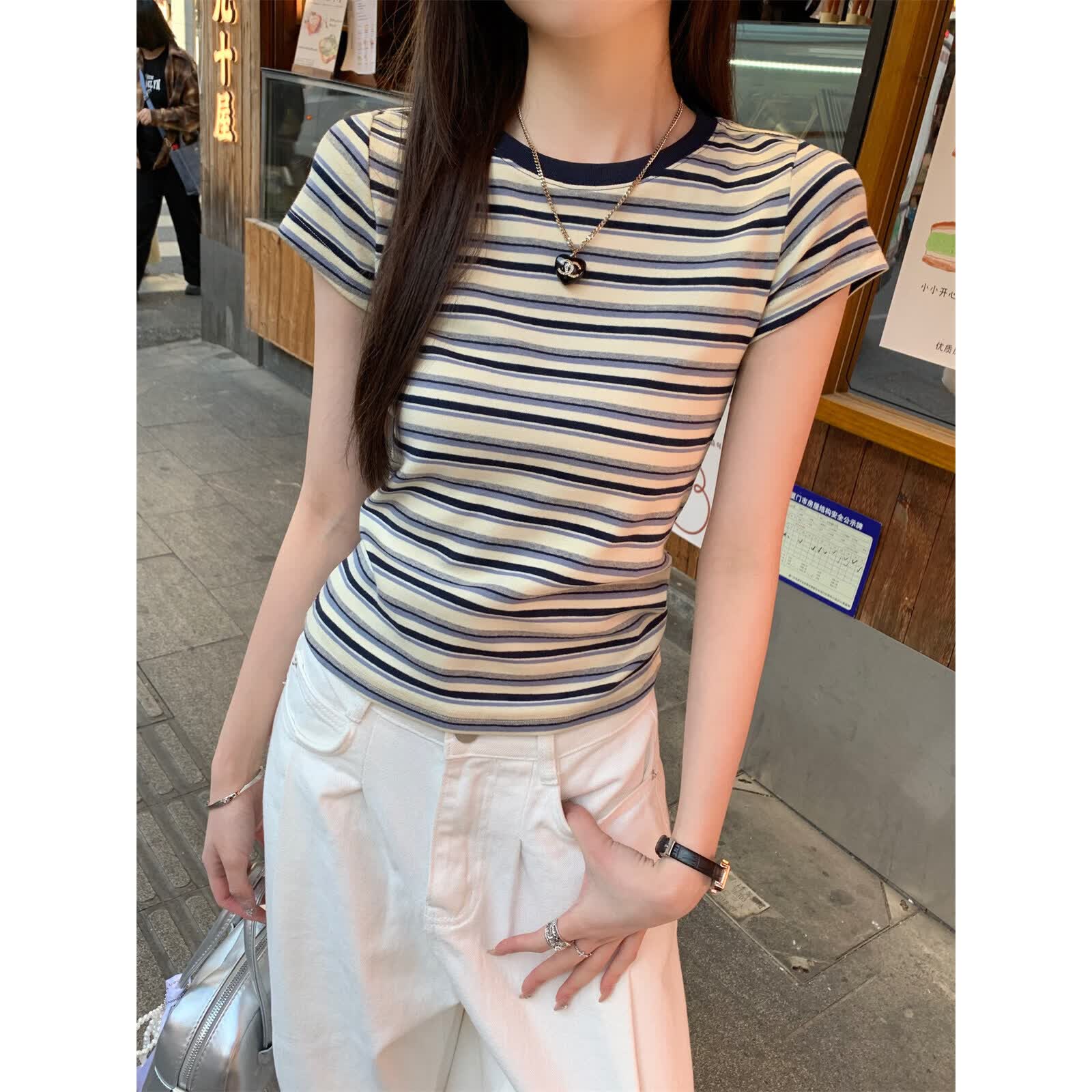 美式覆古chic条纹T恤女夏季撞色设计感薄款修身打底上衣正SN8910 红色条纹 S 美式覆古chic条纹T恤女夏季撞色设计感薄款修身打底上衣正SN8910 红色条纹 S
