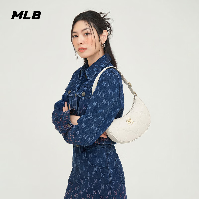 MLB官方 暗纹老花时尚斜挎可调节单肩包26春夏新款CRMD7 纽约洋基队/花灰乳白色 均码