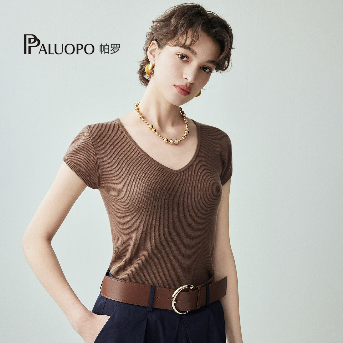 帕罗(PALUOPO)2026夏季百搭简约纯色V领短袖T恤女针织打底衫上衣ES260882Y 摩卡 M