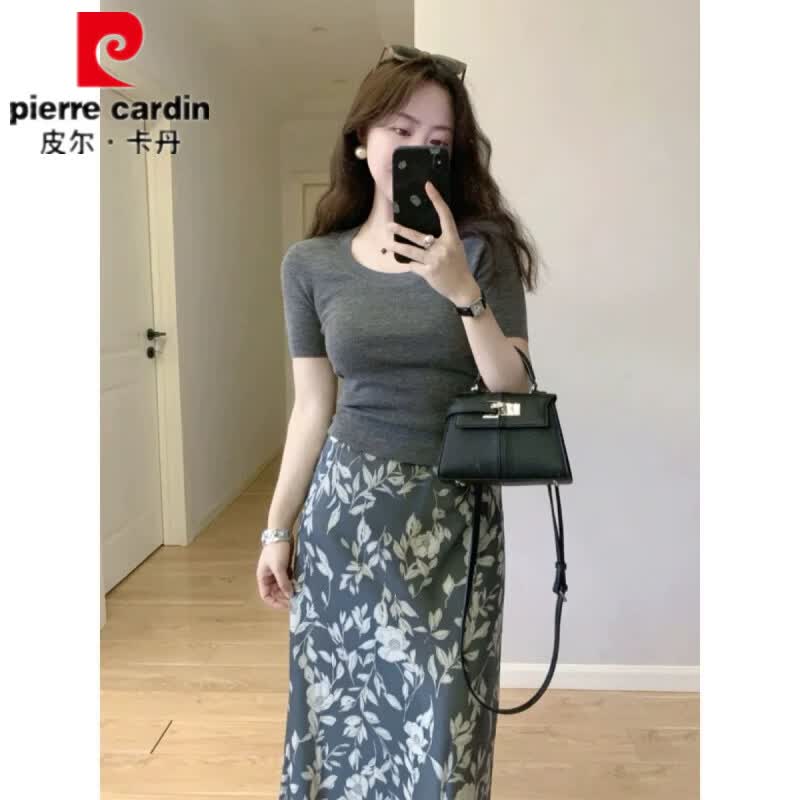 皮尔卡丹(pierre cardin)度假风时尚收腰显瘦套装女夏季灰色修身T恤高腰碎花半身裙两件套 【套装】灰色上衣+印花半身裙 2XL 125-140斤