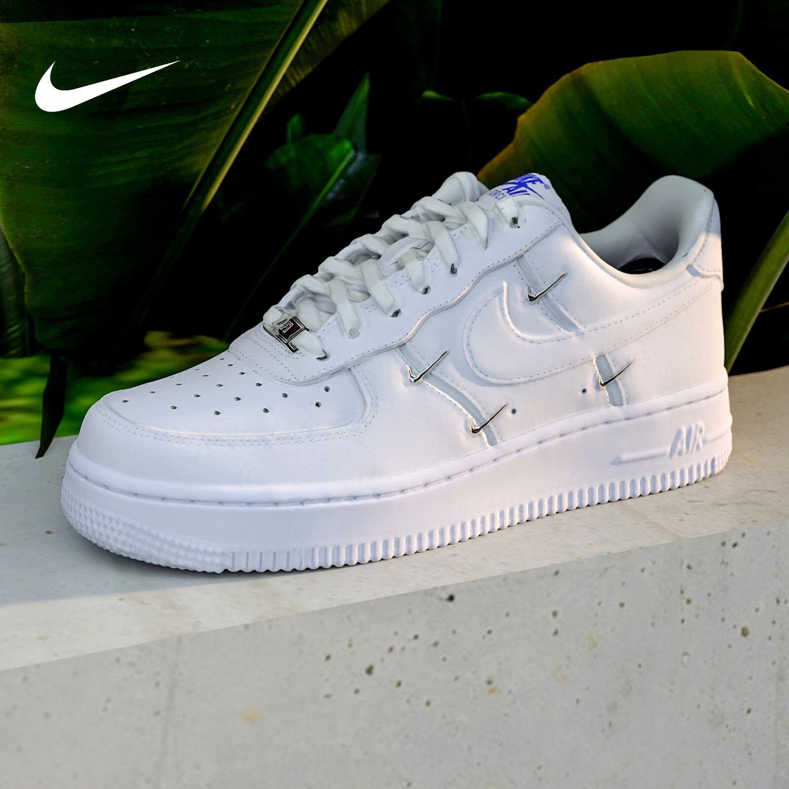 耐克（NIKE）空军一号女鞋小银勾运动鞋夏新款四勾NIKE AIR FORCE 1休闲鞋 CT1990-100 38