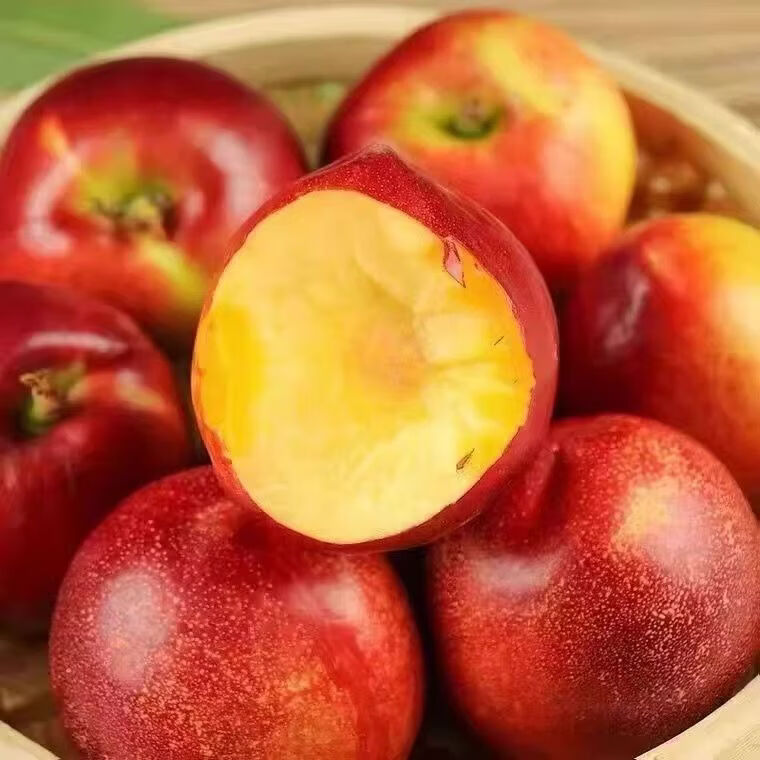 莎凰山东油桃新鲜现摘水果桃子源头直发 净重3斤【单果60g+】
