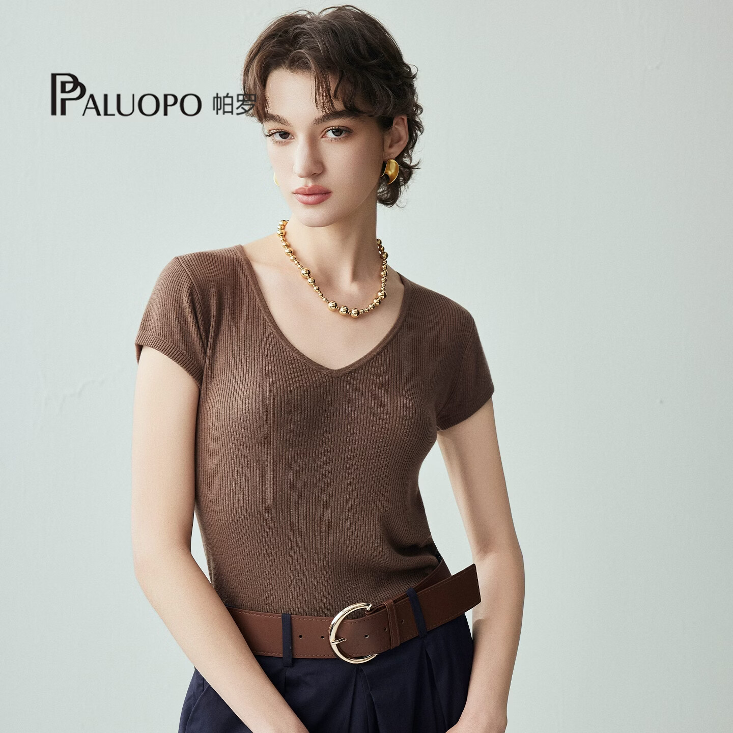 帕罗(PALUOPO)2026夏季百搭简约纯色V领短袖T恤女针织打底衫上衣ES260882Y 摩卡 M