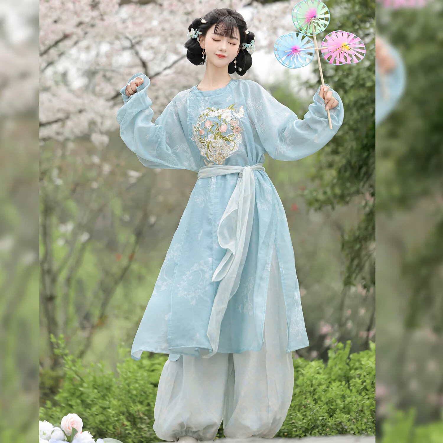 汉虞葵国风汉服女唐制圆领袍灯笼裤腰带日常通勤套装舞台表演春夏透气 冰蓝色圆领袍+浅银色灯笼裤 XL