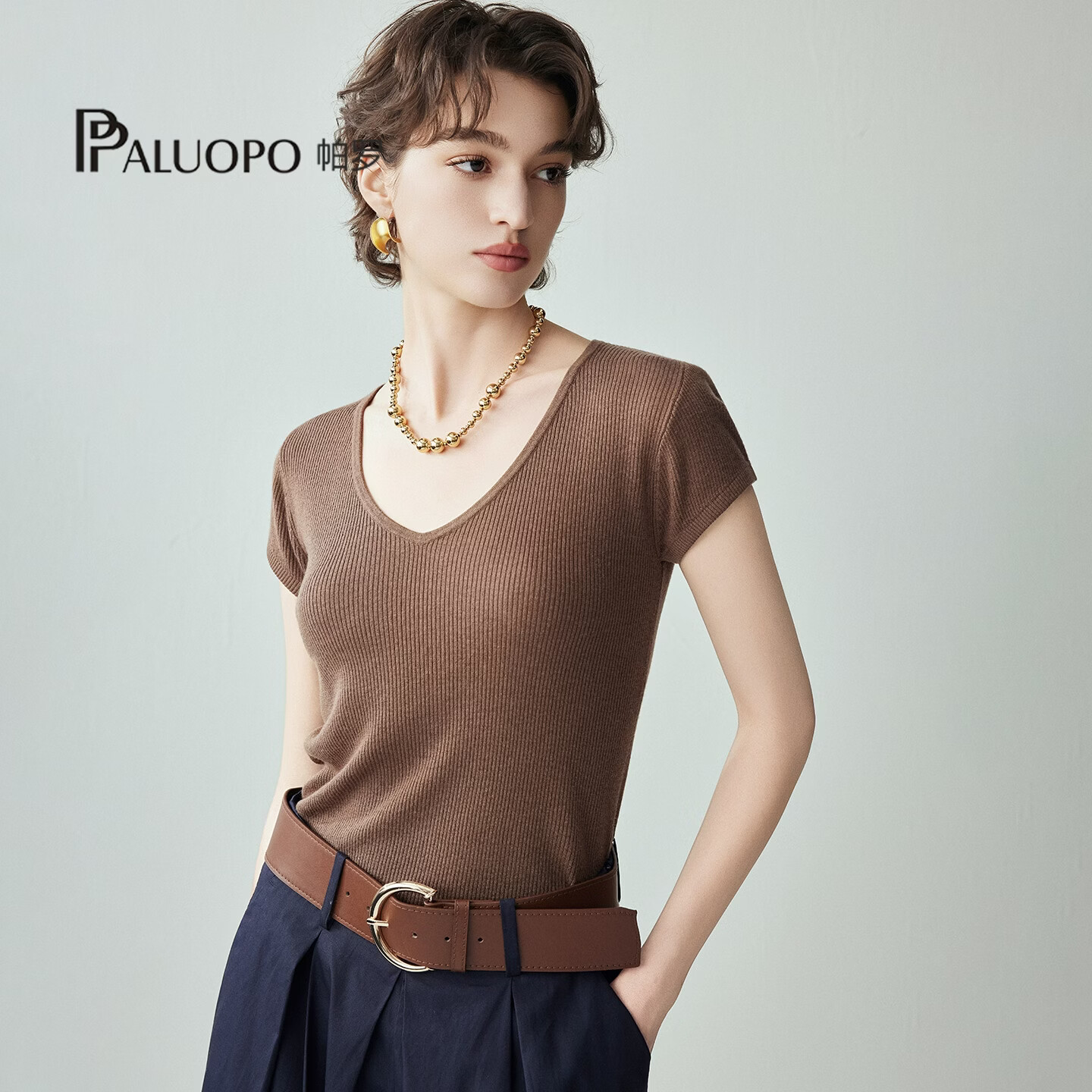 帕罗(PALUOPO)2026夏季百搭简约纯色V领短袖T恤女针织打底衫上衣ES260882Y 摩卡 M