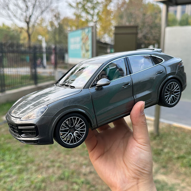 2019款保时捷卡宴 canyene turbo合金汽车模型车模 灰色 187670 轿车