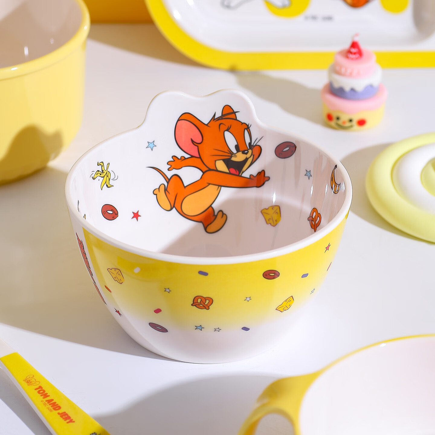 猫和老鼠（Tom and Jerry）儿童碗勺杯餐具套装宝宝吃饭辅食碗食品级卡通可爱幼儿园分格餐盘 猫和老鼠双耳四格餐盘