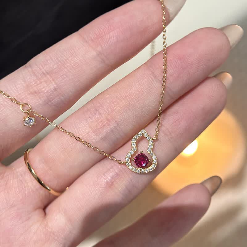 叁悦梵艺镂空葫芦项链女新中式小众高级感红色锆石吊坠锁骨链潮 葫芦项链(不锈钢镀金色)