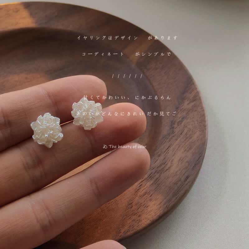 S925 银针白玫瑰耳钉女 小众高级感温柔花朵耳饰养耳洞日常百搭 玫瑰花朵耳钉